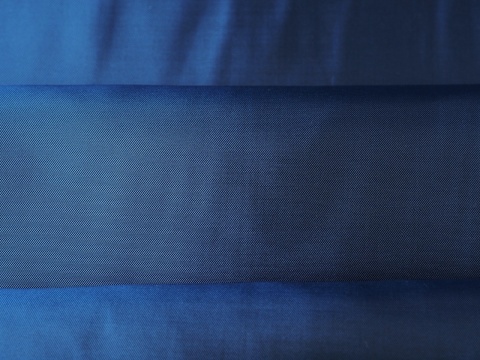 niebieska podszewka z wiskozy