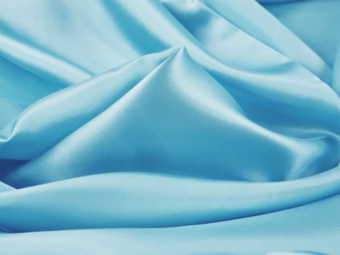 podszewka wiskozowa w kolorze jasnego błękitu
