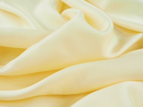 podszewka w kolorze budyniu waniliowego