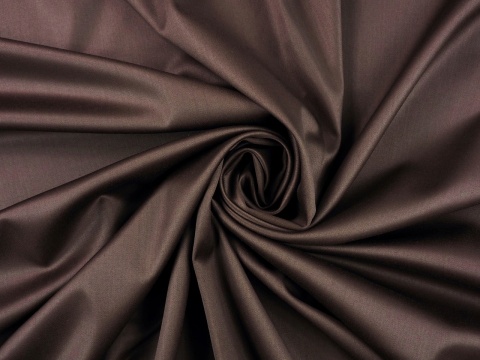 wełna elastyczna w kolorze brązowym