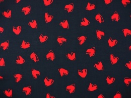 czarna wiskoza w czerwone serca