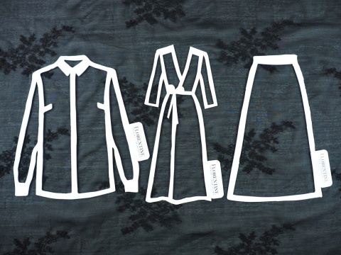 czarny batyst haftowany w kwiaty