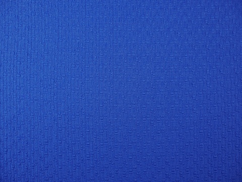 chanelka w kolorze niebieskim