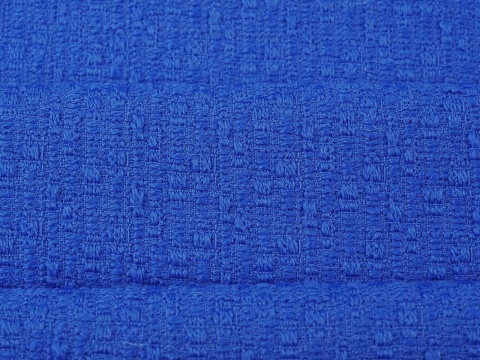 chanelka w kolorze niebieskim