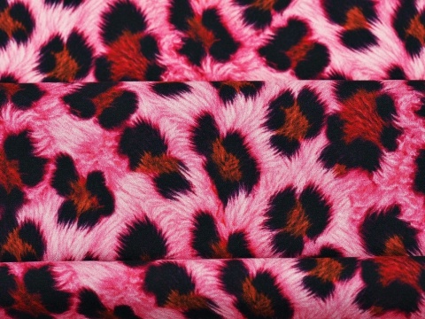 jedwab w różową panterkę