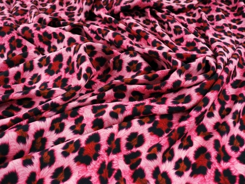 jedwab w różową panterkę