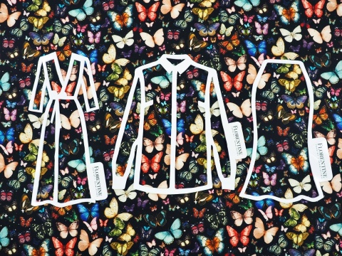 jedwab w kolorowe motyle na czarnym tle