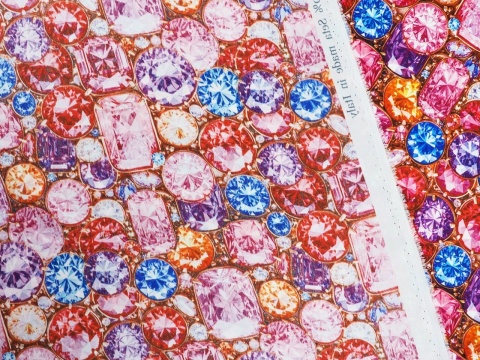 jedwab w gęste klejnoty