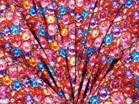 jedwab w gęste klejnoty