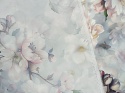 szary jedwab w jasne kwiaty