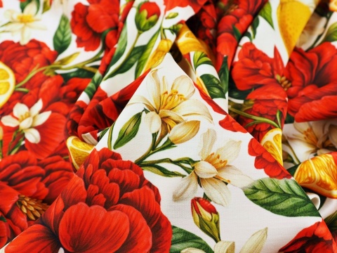 wiskoza w białe i czerwone kwiaty oraz żółte cytryny