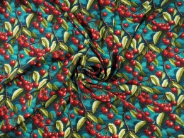 jedwab w gałązki z owocami czereśni na morskim tle