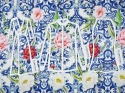 jedwab w peonie oraz gęste, niebieskie ornamenty