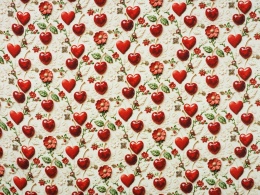 jedwab w wiśnie i serduszka na jasnym tle