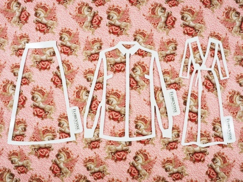 wiskoza w pegazy na różowym tle w perełki