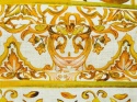 biały len w żółte ornamenty