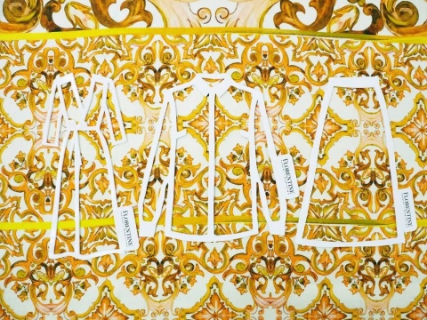 biały len w żółte ornamenty