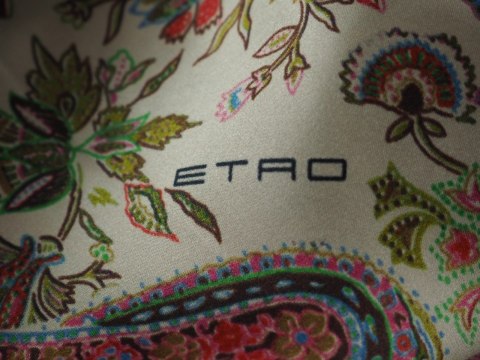 Jedwab Etro - Różowo-zielone wzory orientalne Jedwab Etro - Różowo-zielone wzory orientalne