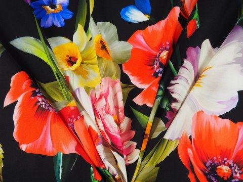 Jedwab elastyczny - Maki i peonie na czerni Jedwab elastyczny - Maki i peonie na czerni