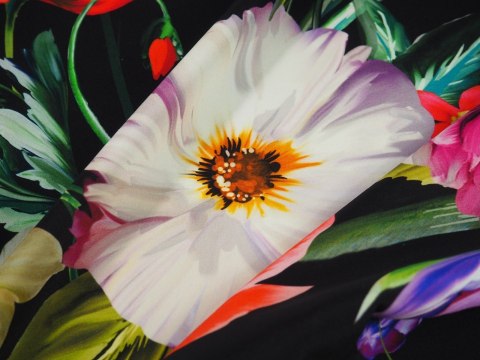 Jedwab elastyczny - Maki i peonie na czerni Jedwab elastyczny - Maki i peonie na czerni