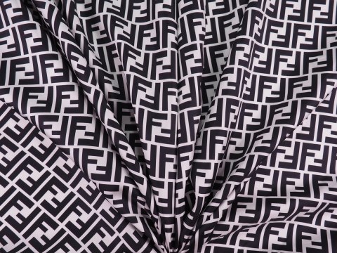Jedwab sygnowany - Biel i czerń i logotyp Jedwab sygnowany - Biel i czerń i logotyp