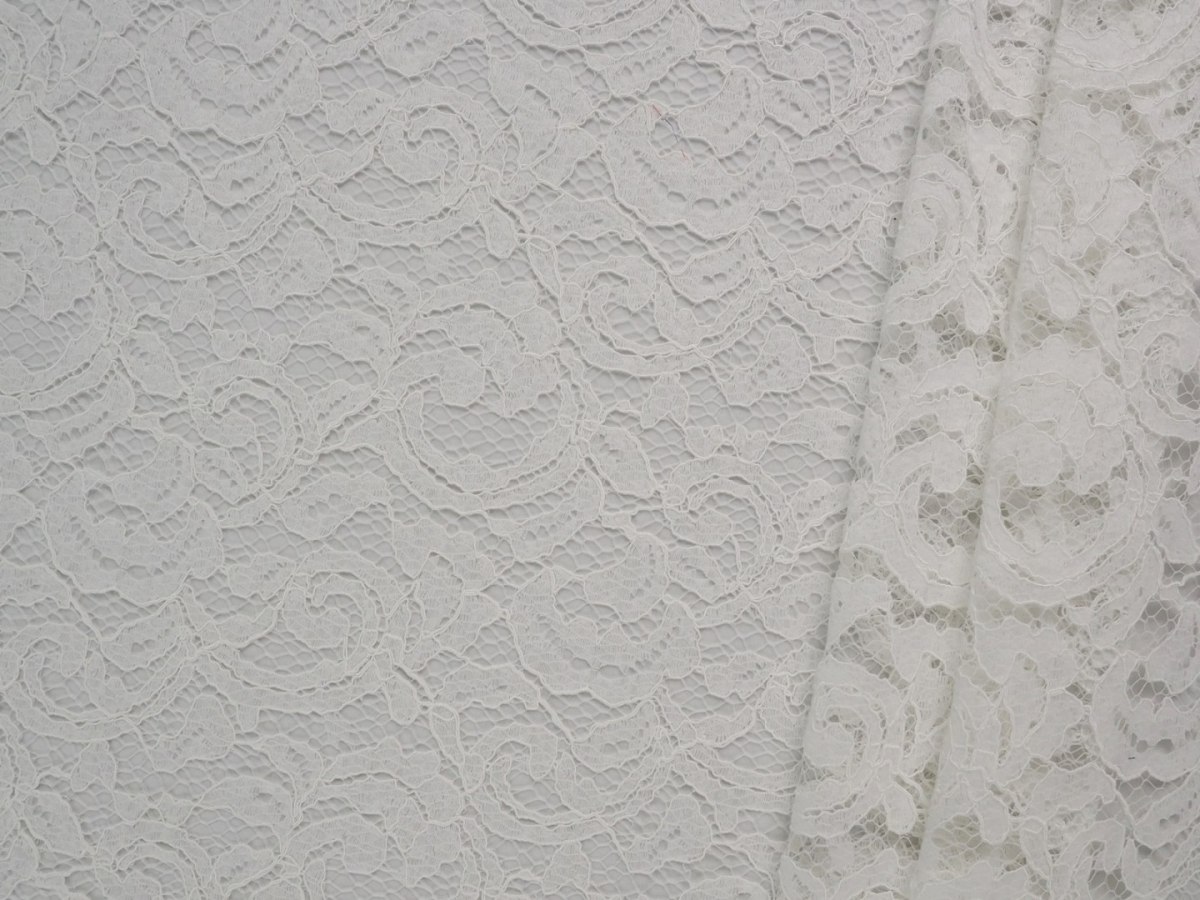Koronka wiskozowa - Ornamenty śmietankowa biel Koronka wiskozowa - Ornamenty śmietankowa biel