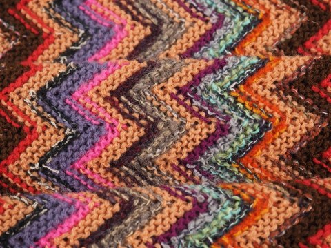 Wełna Missoni - Morelowo-różowy zygzak Wełna Missoni - Morelowo-różowy zygzak