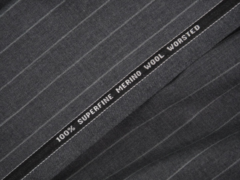 Wełna merino - Szarość z szarym prążkiem Wełna merino - Szarość z szarym prążkiem
