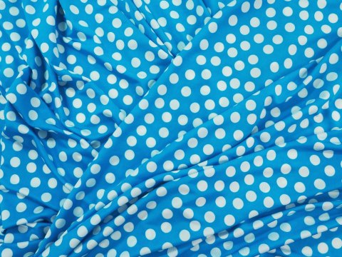 Dzianina wiskozowa - Nieregularne białe grochy na błękicie Dzianina wiskozowa - Nieregularne białe grochy na błękicie