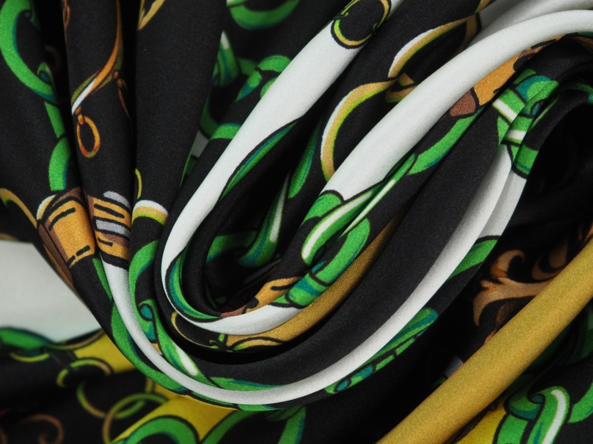 jedwab sygnowany Versace kolekcja 2020 jedwab sygnowany Versace kolekcja 2020