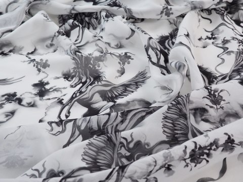 jedwab szyfon pegazy na białym tle jedwab szyfon pegazy na białym tle