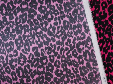 jedwab elastyczny pantera czarne cętki magenta jedwab elastyczny pantera czarne cętki magenta