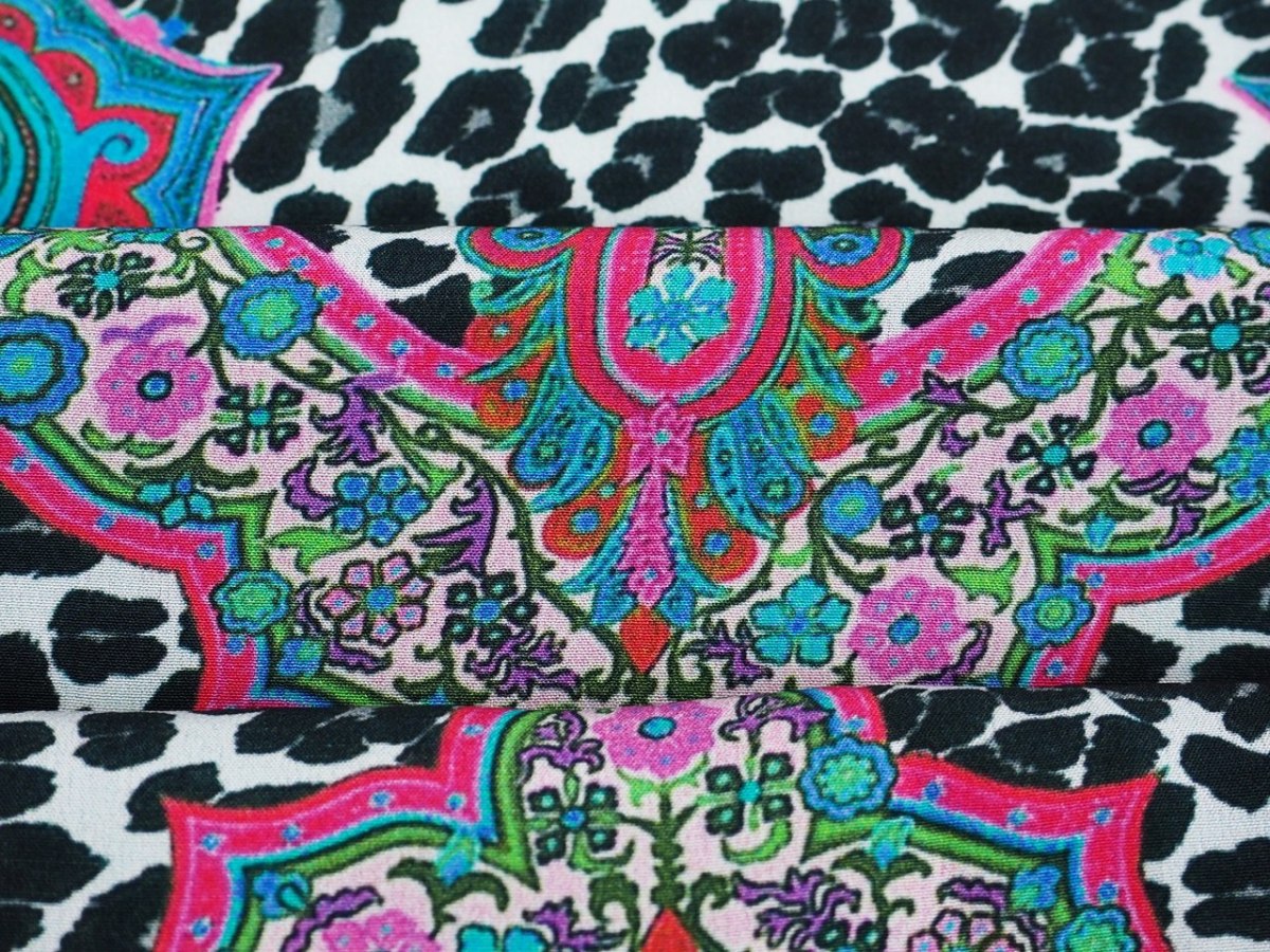 jedwab krepa ornamenty na panterze jedwab krepa ornamenty na panterze
