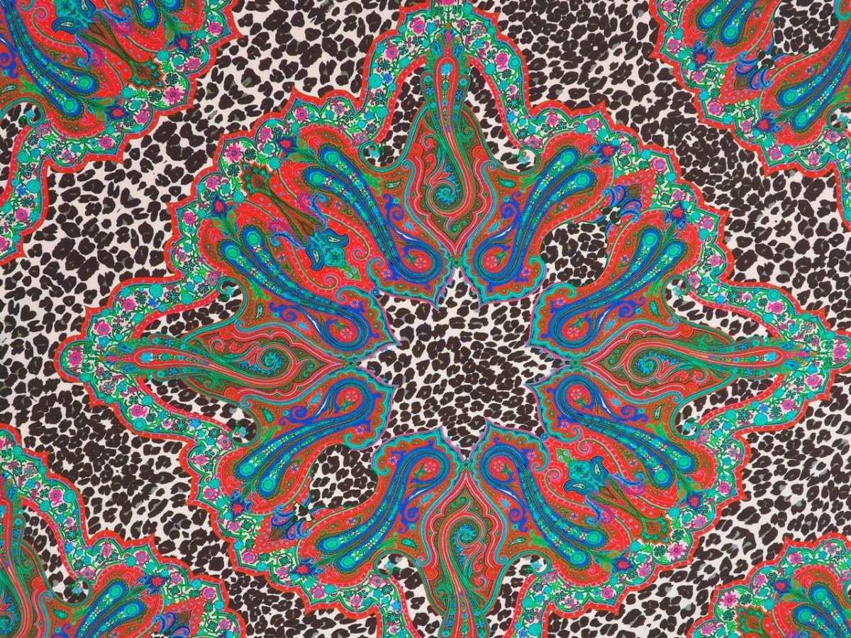 jedwab krepa ornamenty na panterze jedwab krepa ornamenty na panterze