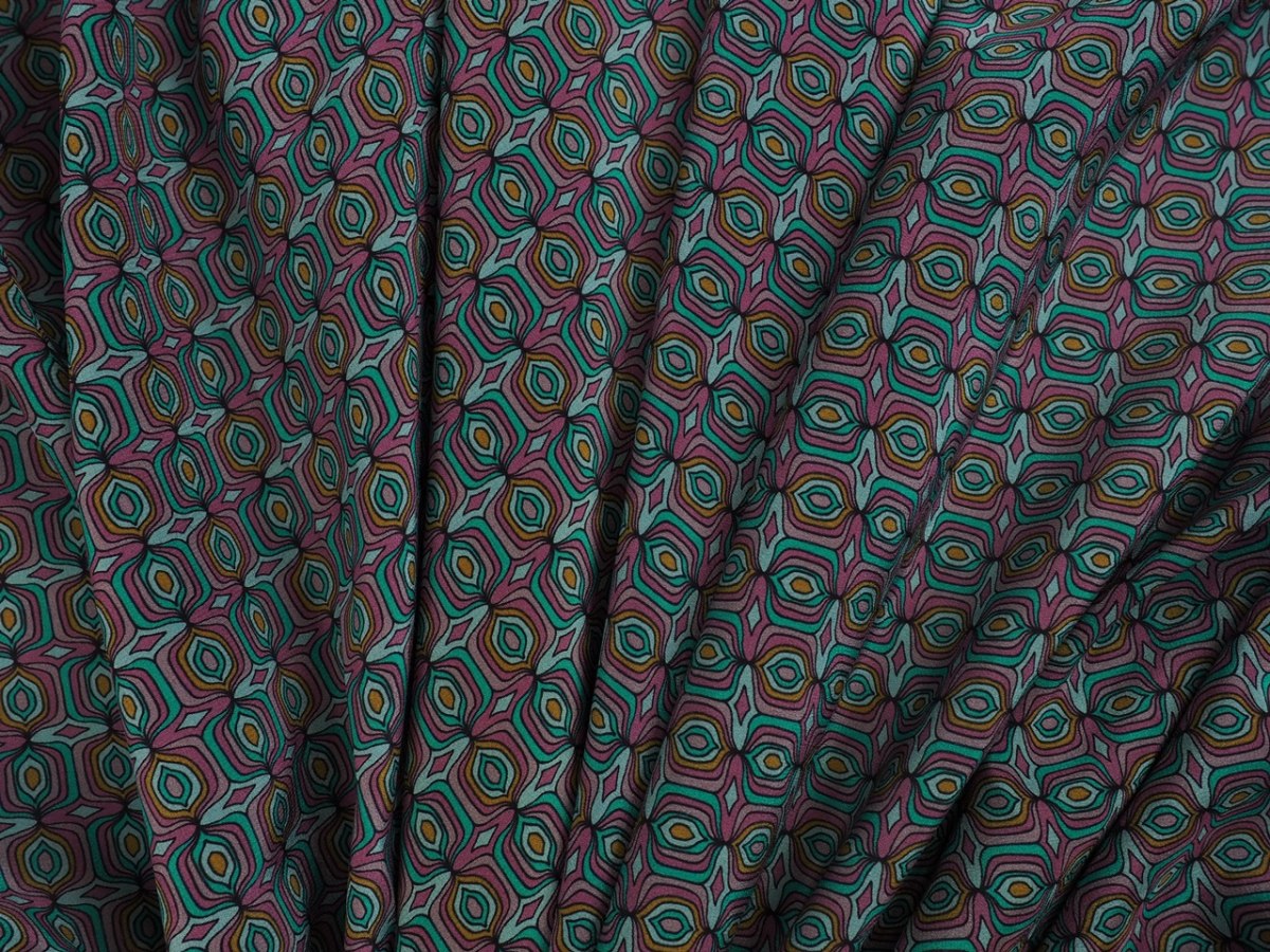 Jedwab krepa - Vintage geometryczny wzór Jedwab krepa - Vintage geometryczny wzór