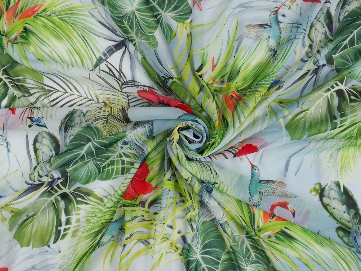 Jedwab szyfon - Flamingi, kolibry i dżungla Jedwab szyfon - Flamingi, kolibry i dżungla