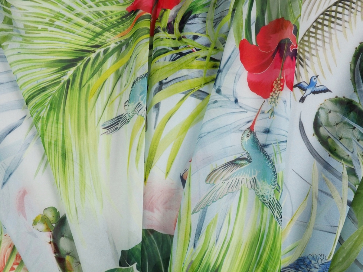 Jedwab szyfon - Flamingi, kolibry i dżungla Jedwab szyfon - Flamingi, kolibry i dżungla