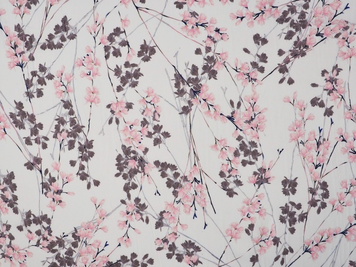 Wiskoza - Różowe kwiaty magnolii na bieli Wiskoza - Różowe kwiaty magnolii na bieli