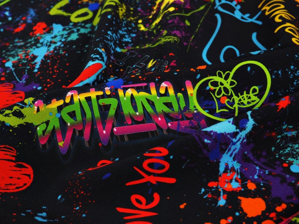 Jedwab elastyczny - Intensywne graffiti na czerni Jedwab elastyczny - Intensywne graffiti na czerni
