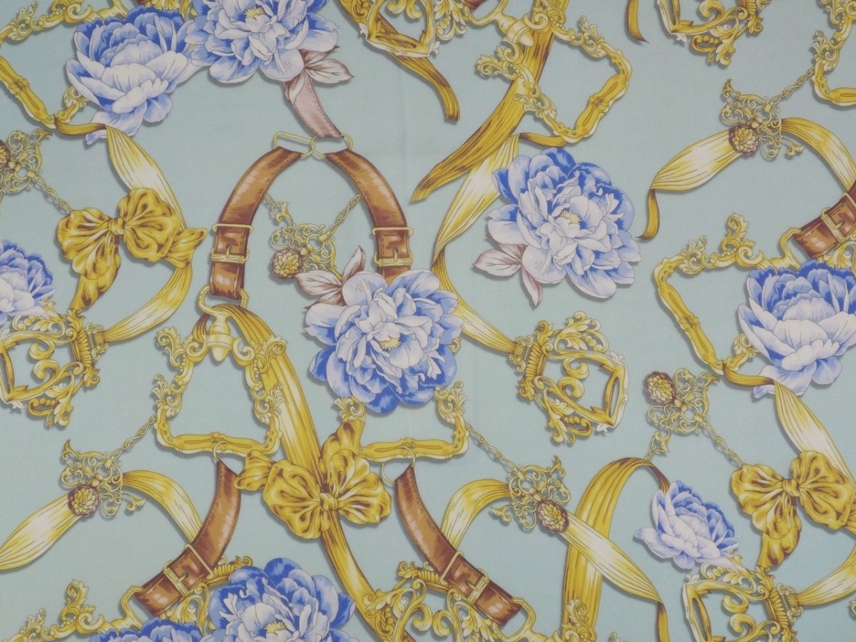 Jedwab szyfon - Niebieskie peonie, złote ornamenty Jedwab szyfon - Niebieskie peonie, złote ornamenty