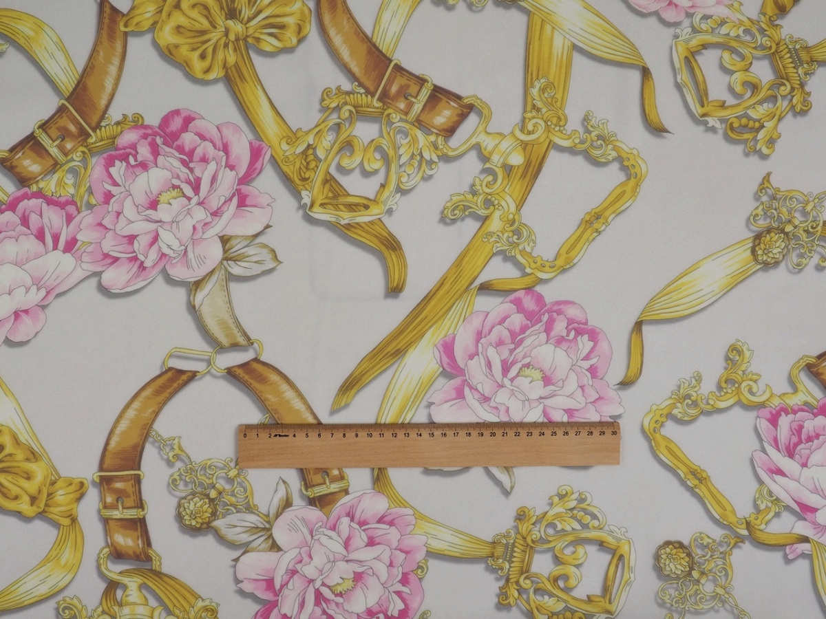 Jedwab szyfon - Różowe peonie, złote ornamenty Jedwab szyfon - Różowe peonie, złote ornamenty
