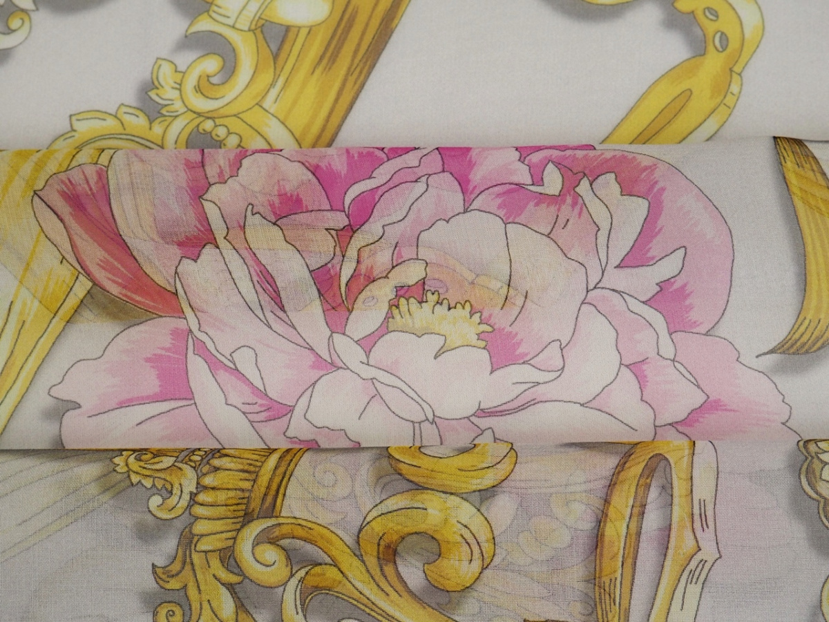 Jedwab szyfon - Różowe peonie, złote ornamenty Jedwab szyfon - Różowe peonie, złote ornamenty
