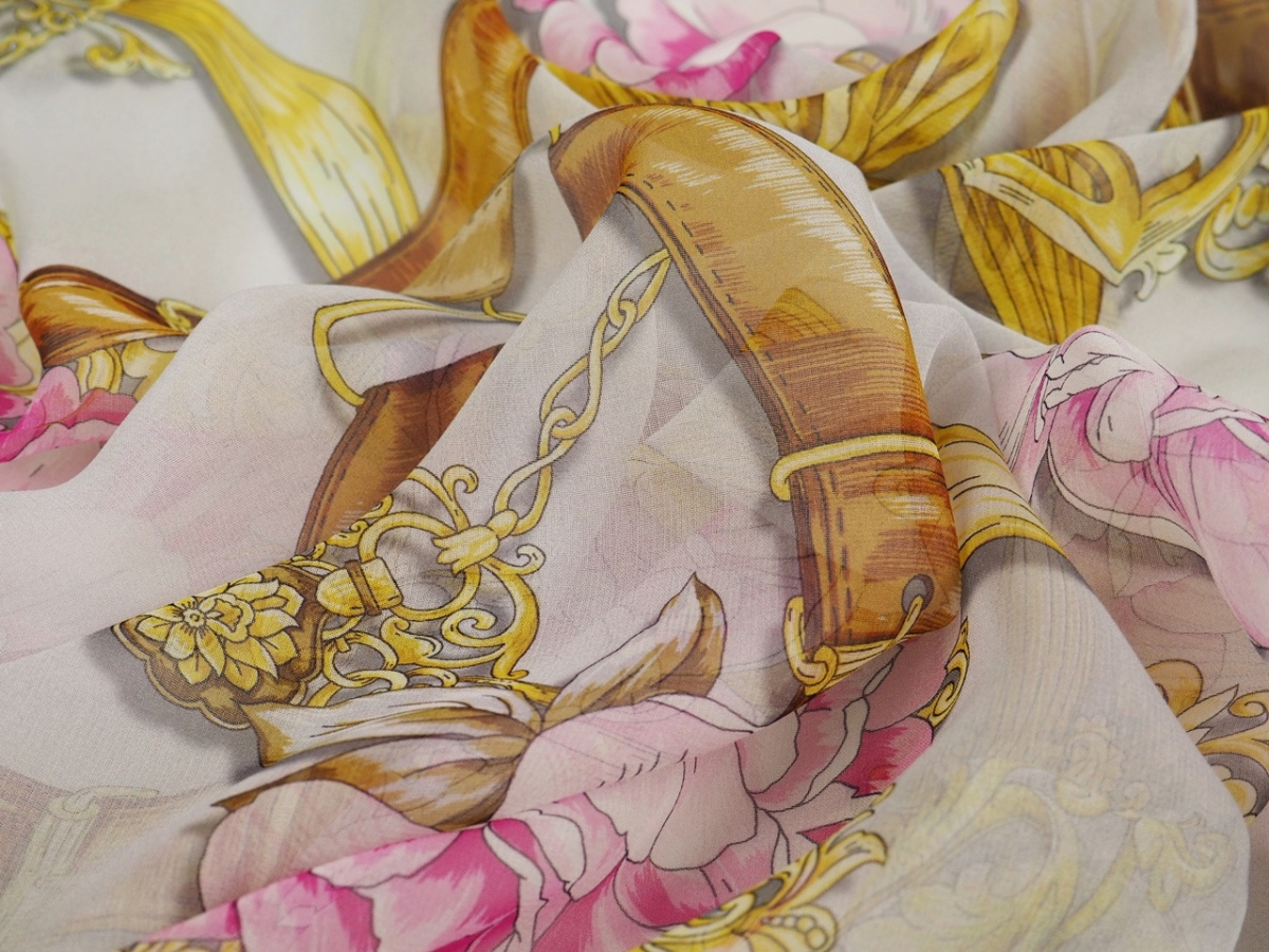 Jedwab szyfon - Różowe peonie, złote ornamenty Jedwab szyfon - Różowe peonie, złote ornamenty
