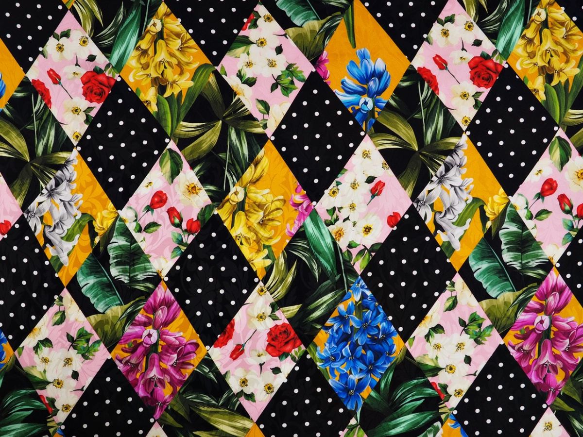 Jedwab - Patchwork, grochy, kwiaty, wytłoczenia Jedwab - Patchwork, grochy, kwiaty, wytłoczenia