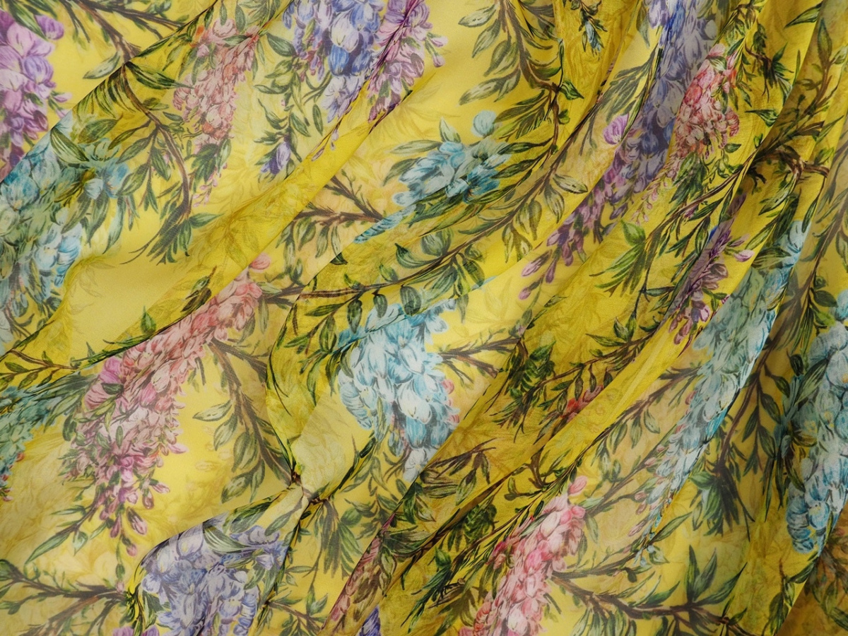 Jedwab szyfon - Kolorowe wisterie żółte tło Jedwab szyfon - Kolorowe wisterie żółte tło