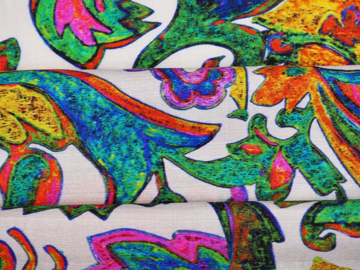 Jedwab - Kolorowe roślinne ornamenty Jedwab - Kolorowe roślinne ornamenty