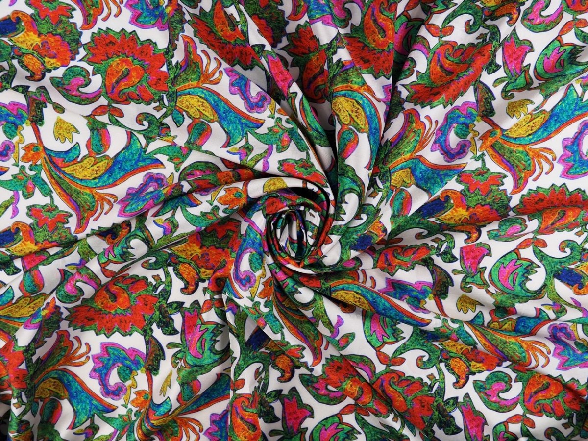 Jedwab - Kolorowe roślinne ornamenty Jedwab - Kolorowe roślinne ornamenty
