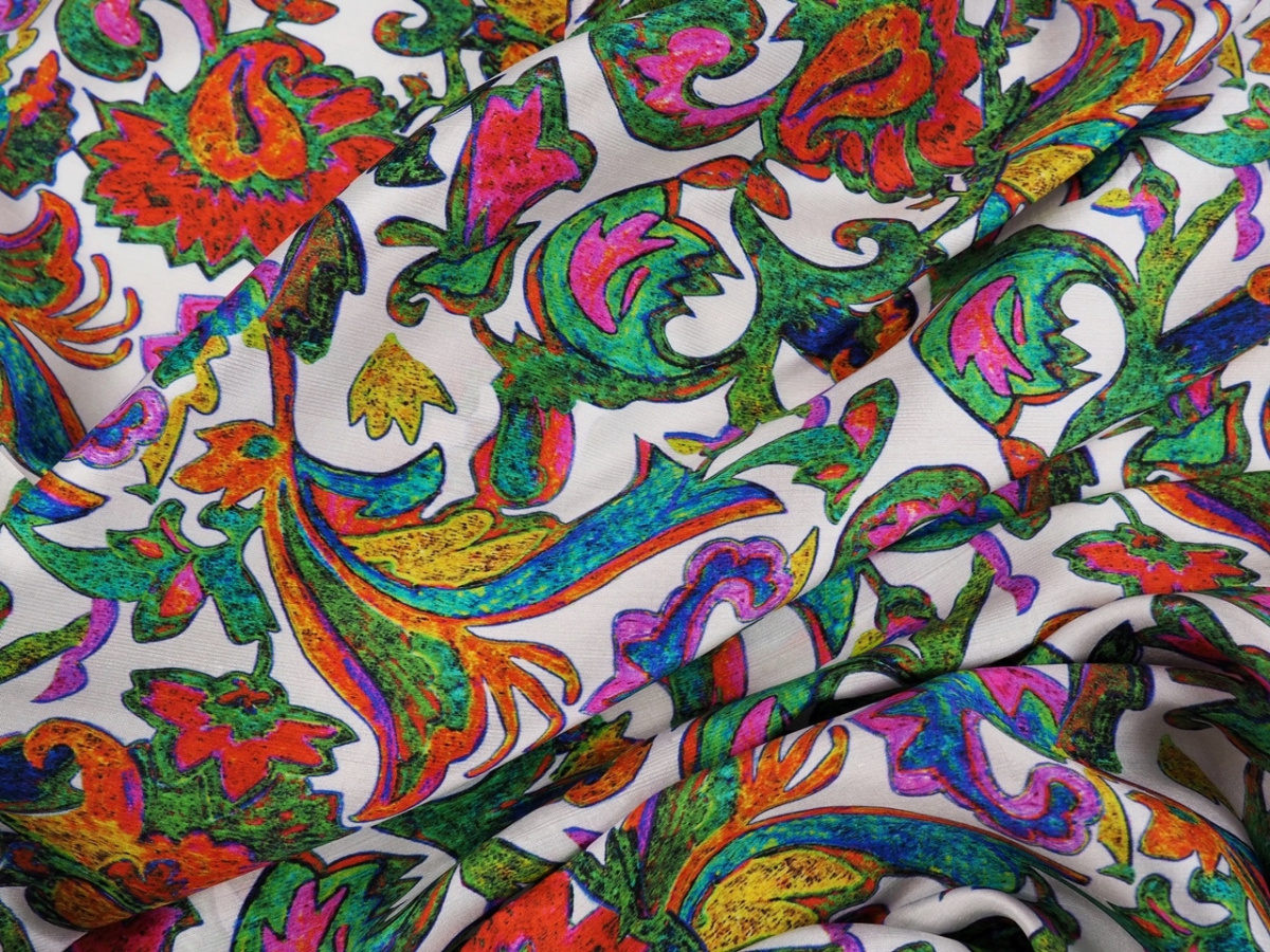 Jedwab - Kolorowe roślinne ornamenty Jedwab - Kolorowe roślinne ornamenty