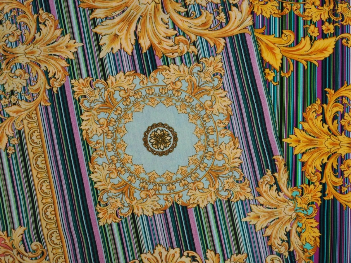 Bawełna - Kolorowe pasy i złote ornamenty Bawełna - Kolorowe pasy i złote ornamenty