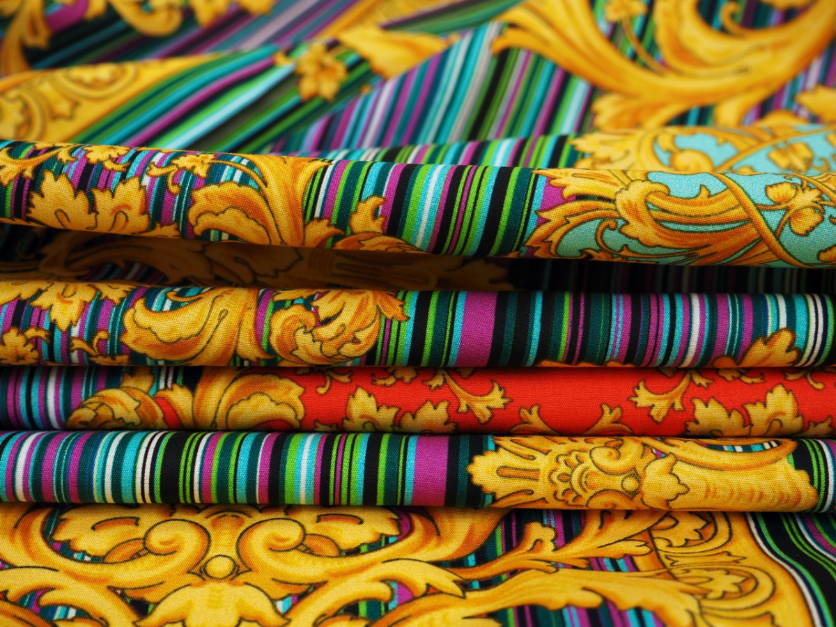 Bawełna - Kolorowe pasy i złote ornamenty Bawełna - Kolorowe pasy i złote ornamenty